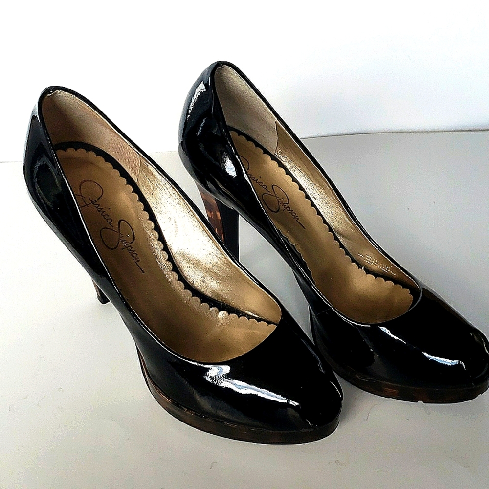Jessica Simpson peep toe pumps black with tortoise heels and base, size 7